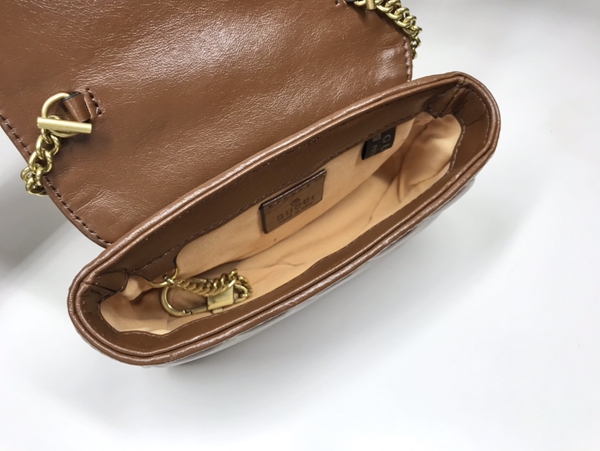 激安グッチバッグコピー着用イメージ